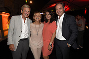 Uschi Glas und Dieter Hermann, Carsten Schmidt (CEO Sky Deutschland) und Frau Nil Sky BUNDESLIGA Saison Opening Party 2015 im Heart in München am am 14.08.2015 Agency People Image (c.) Michael Tinnefeld